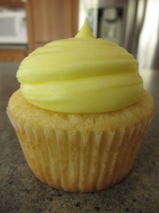Perfect White Cupcakes with Lemon Frosting Recipe