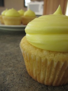 Perfect White Cupcakes with Lemon Frosting Recipe