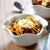 Spicy two bean chili and a slow cooker roundup - bakedbyrachel.com