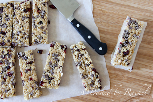 Cranberry Chocolate Chip Chewy Granola Bars - bakedbyrachel.com