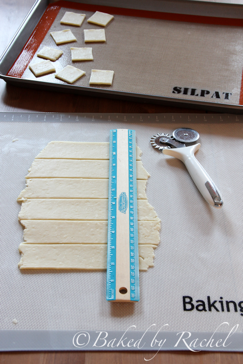White Cheddar Cheese Crackers - bakedbyrachel.com