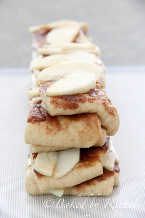 Apple Cinnamon Pull-Apart Bread - bakedbyrachel.com