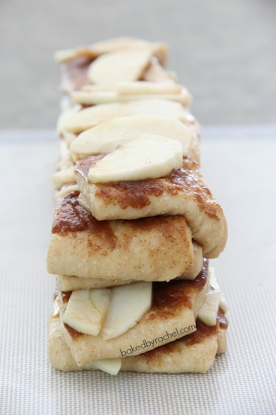 Apple Cinnamon Pull-Apart Bread Recipe from bakedbyrachel.com
