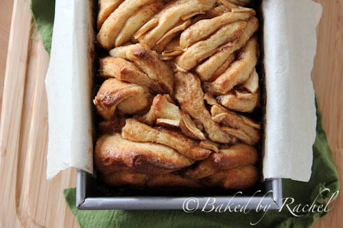 Apple Cinnamon Pull-Apart Bread - bakedbyrachel.com