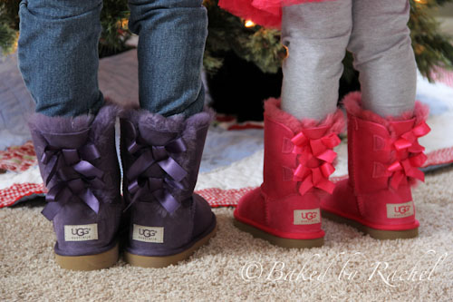 red bailey bow ugg boots